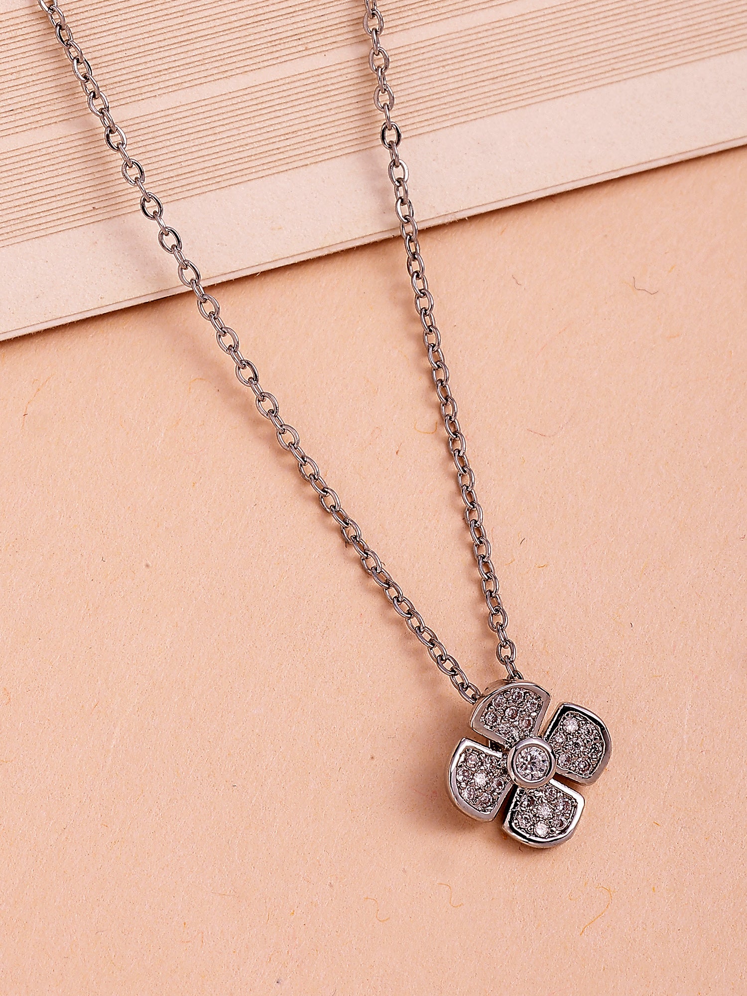 Color_Silver