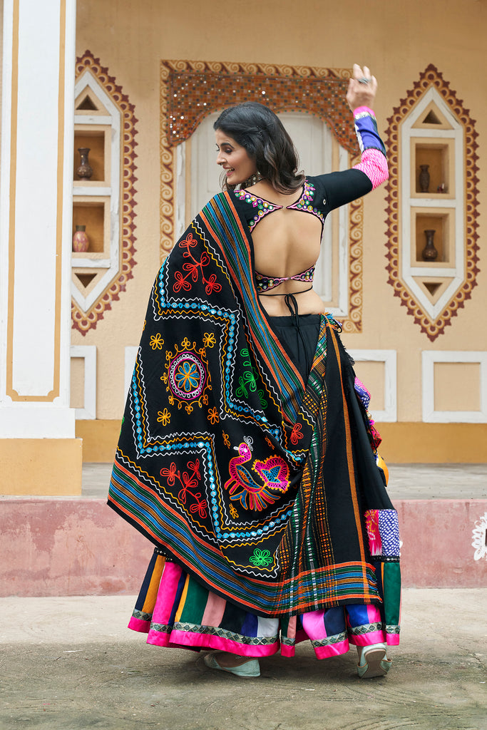 Women's Black Viscose Rayon Printed Lehenga Set