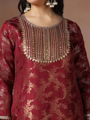 Color_Maroon