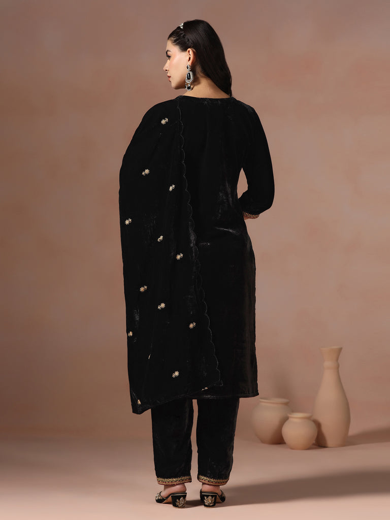 Color_Black