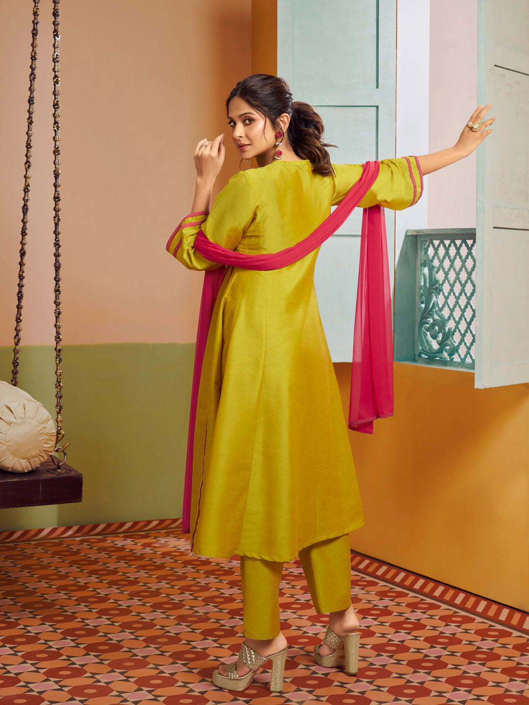 Color_yellow
