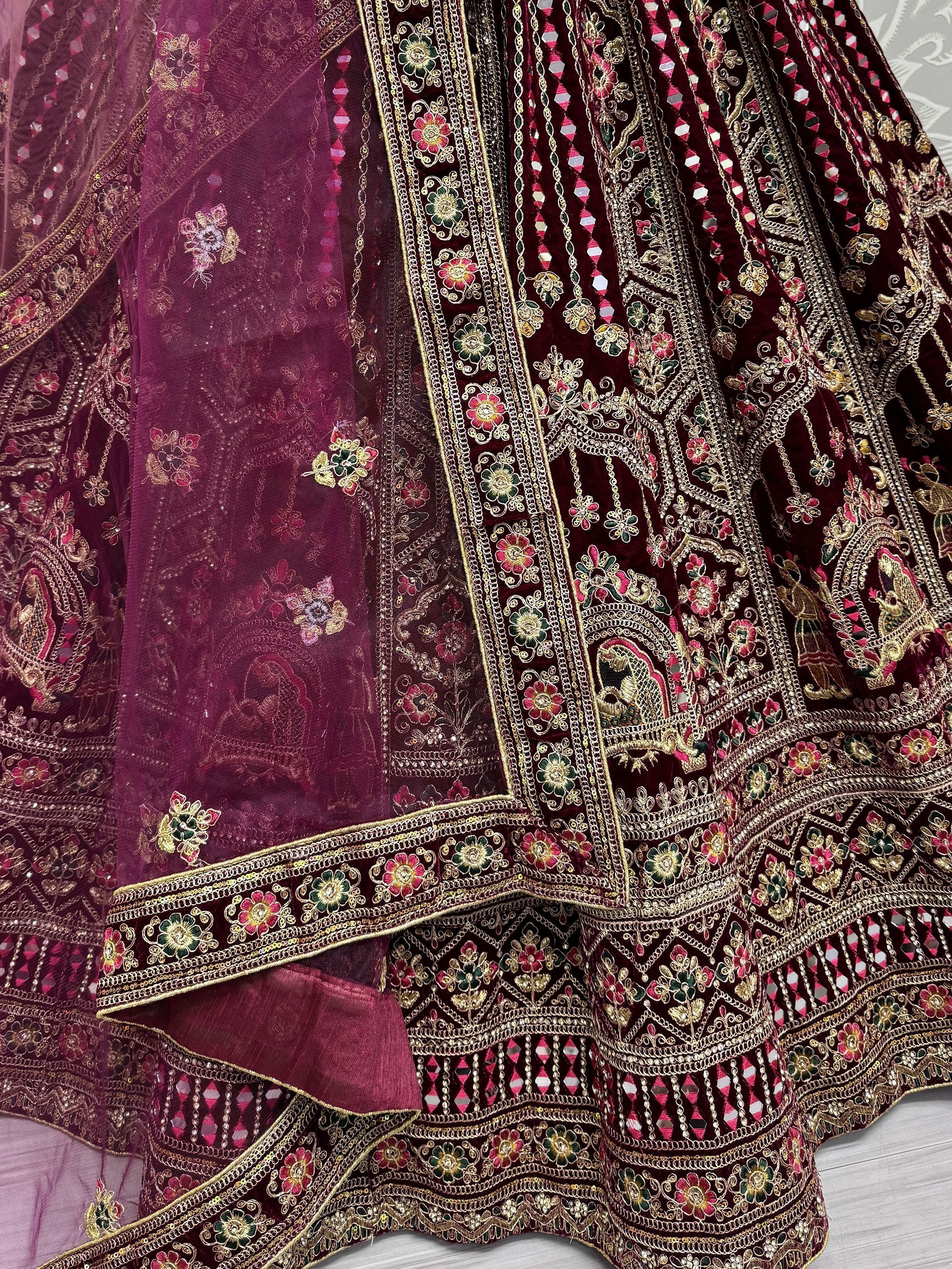 Color_Maroon