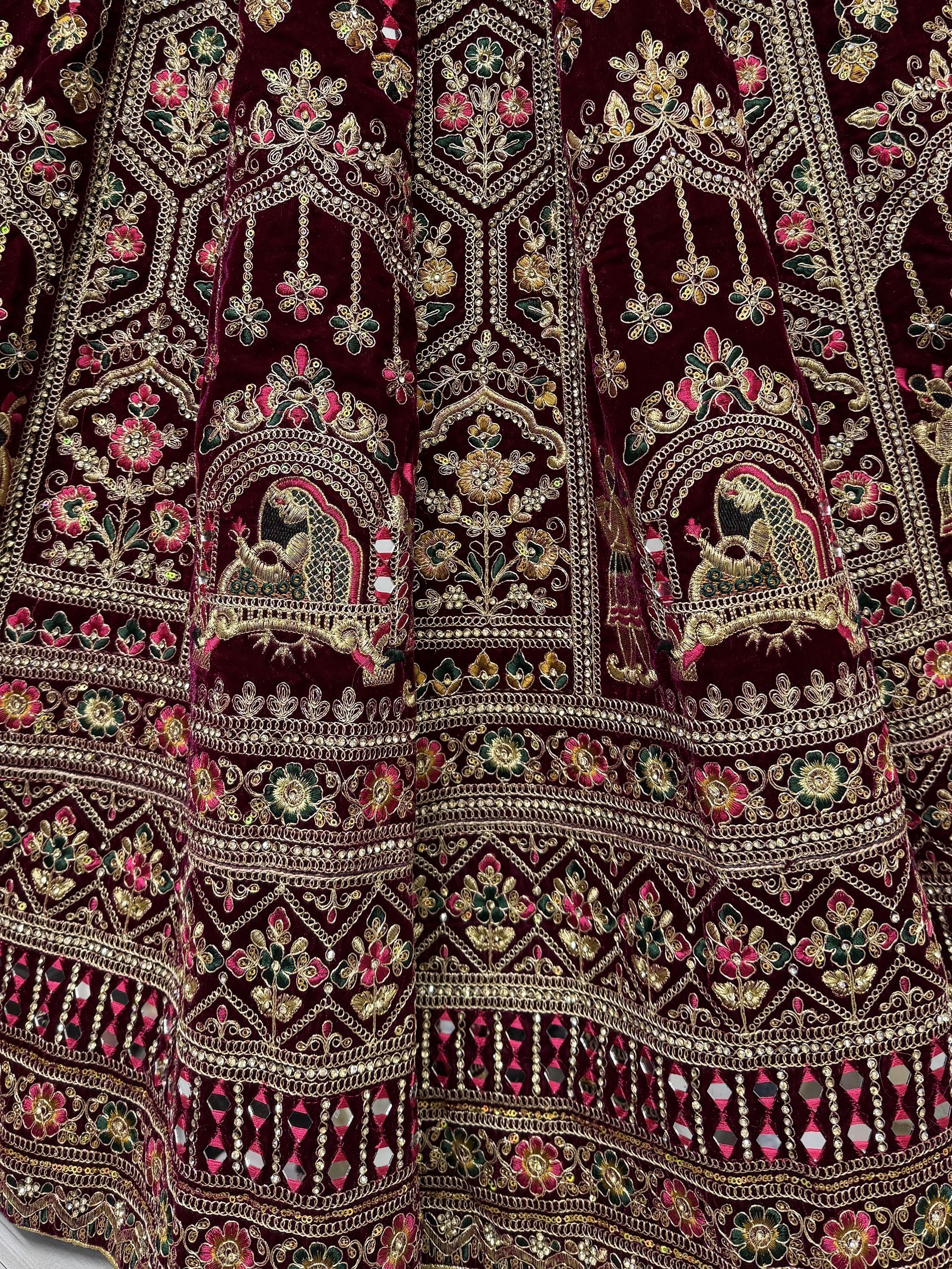 Color_Maroon