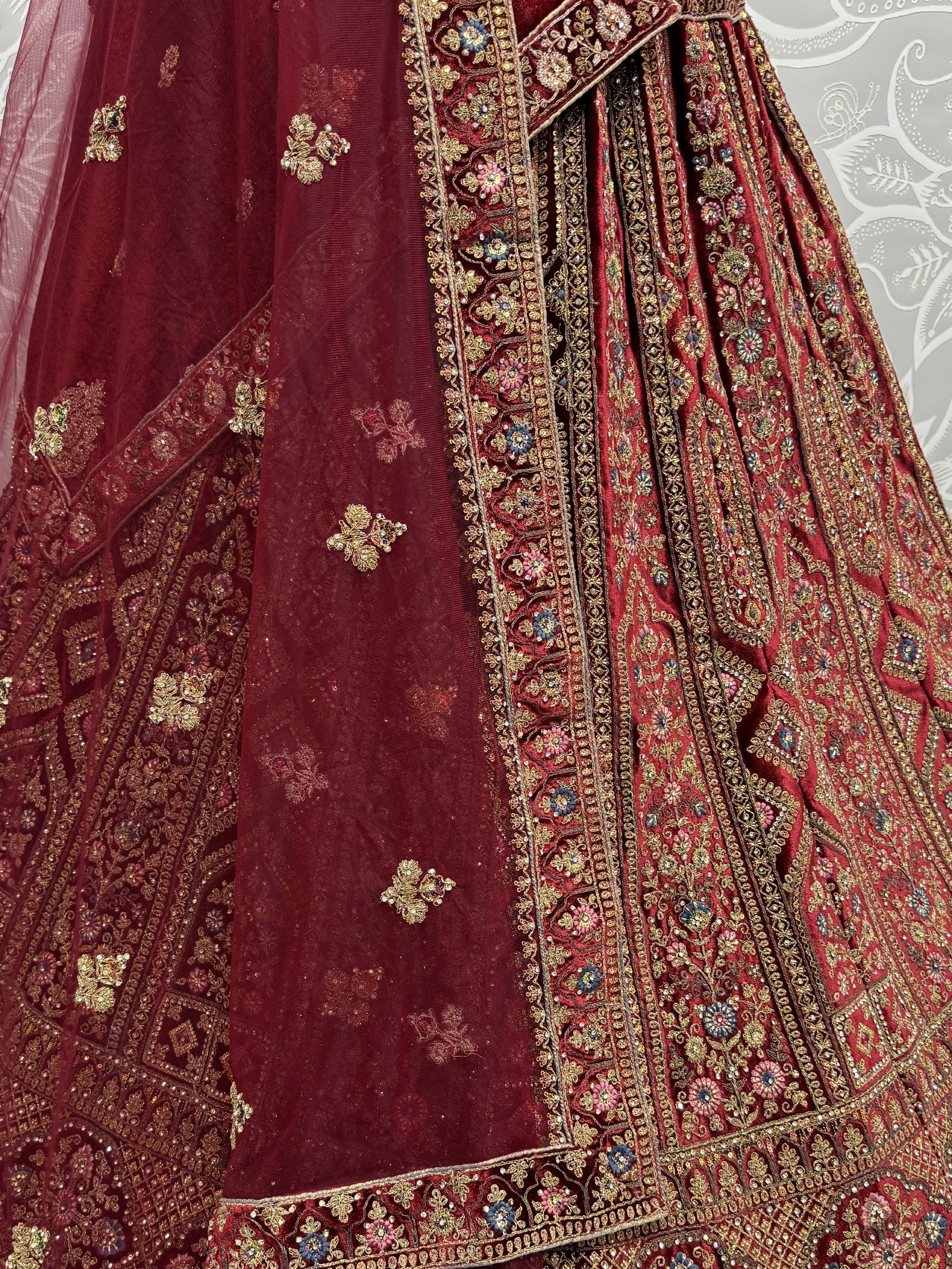 Color_Maroon