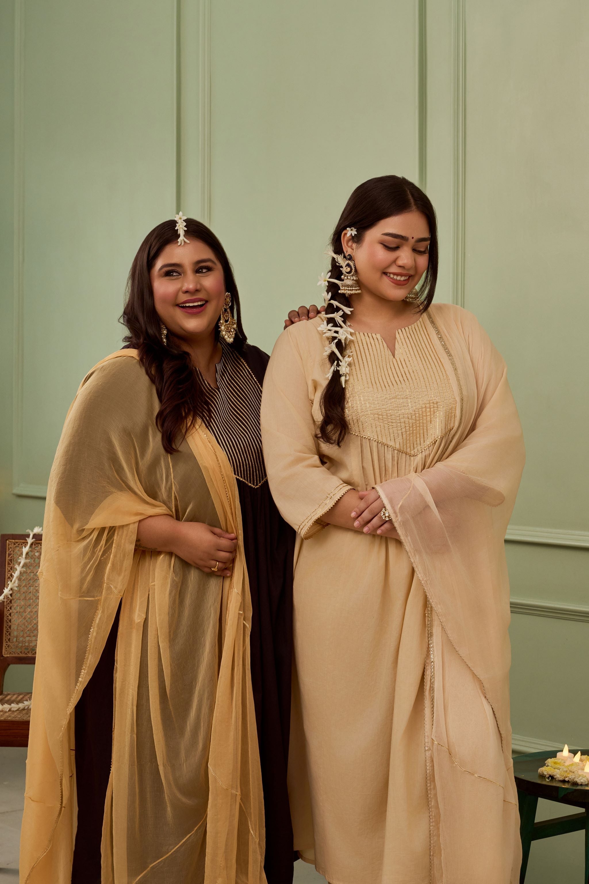 Women's Golden Luxe Cambric Suit Set With Gota Details (Set Of 3) - Nangalia Ruchira