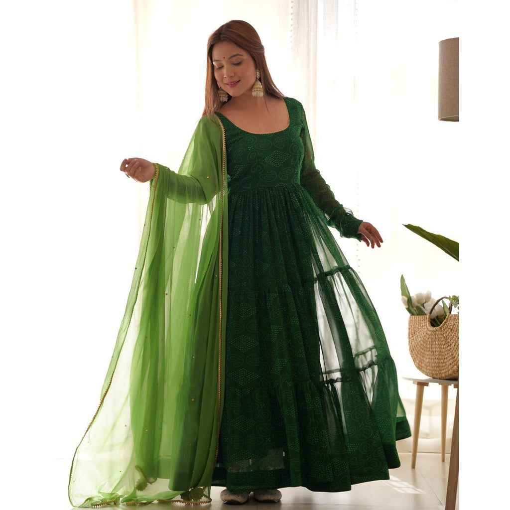 Women's Green Bandhani Tiered Anarkali Kurta With Dupatta