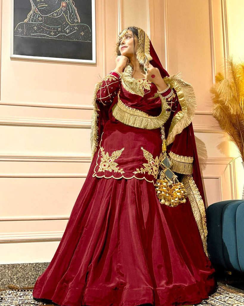Color_MAROON 