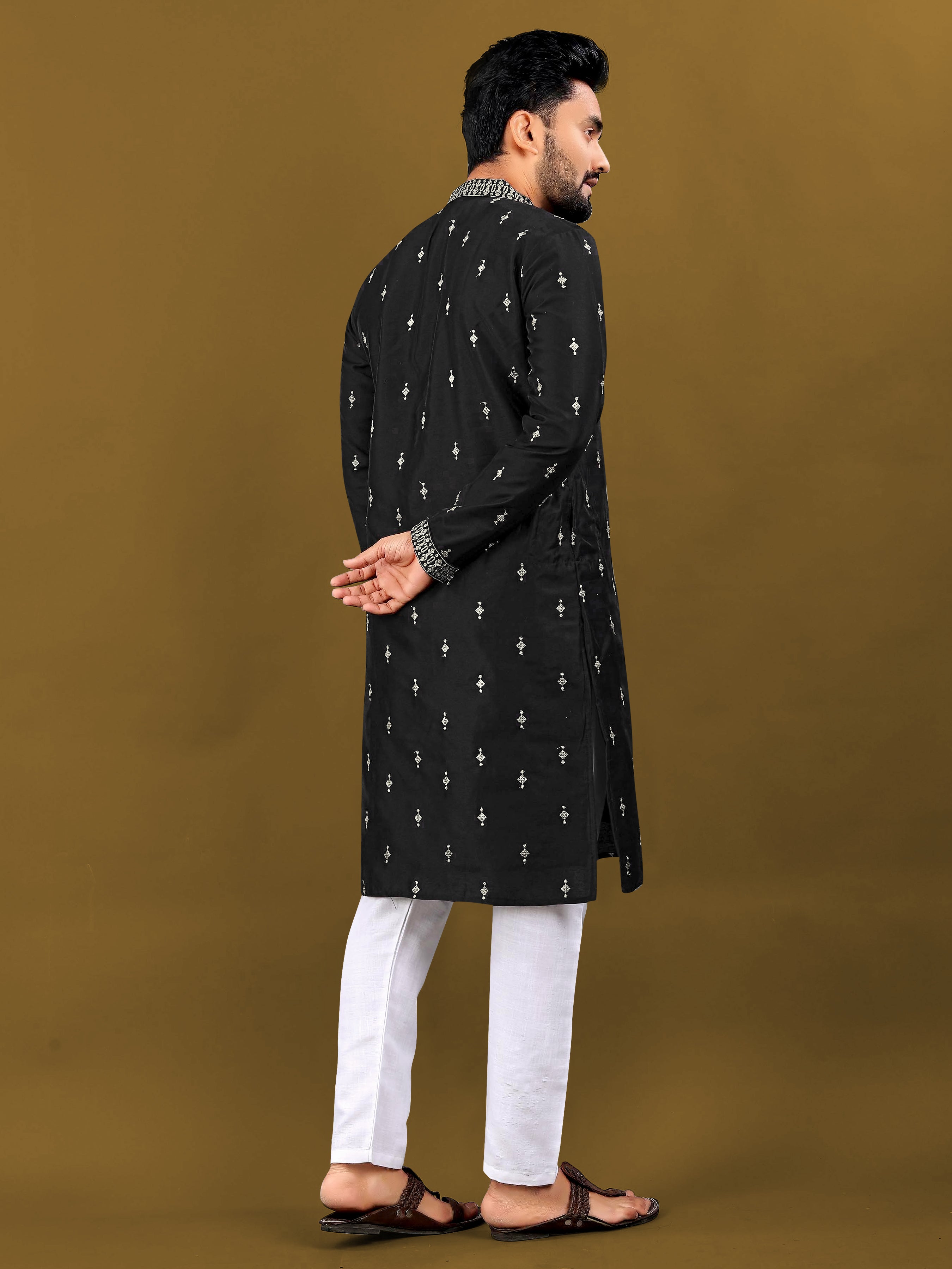 Color_Black