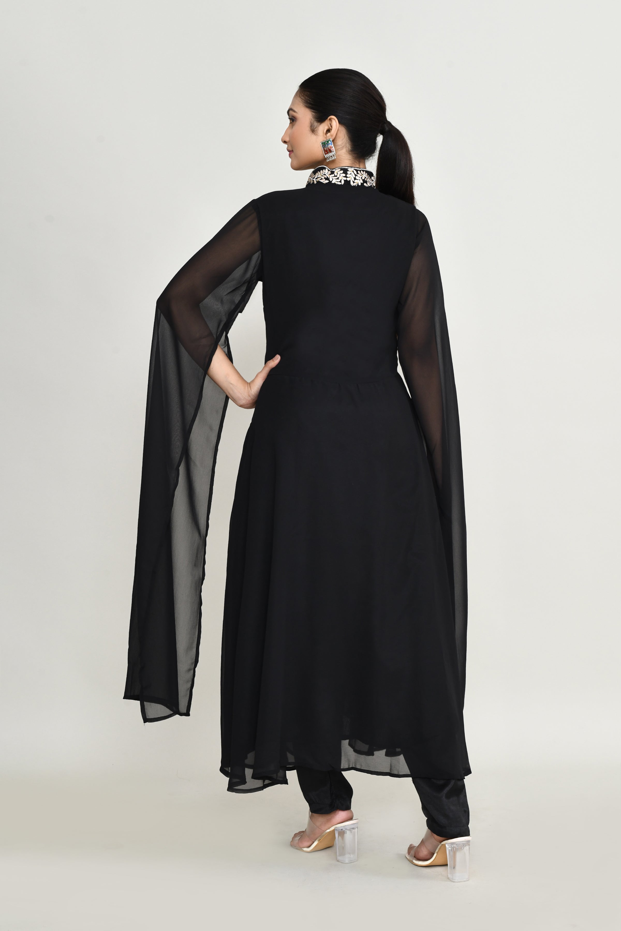Color_Black