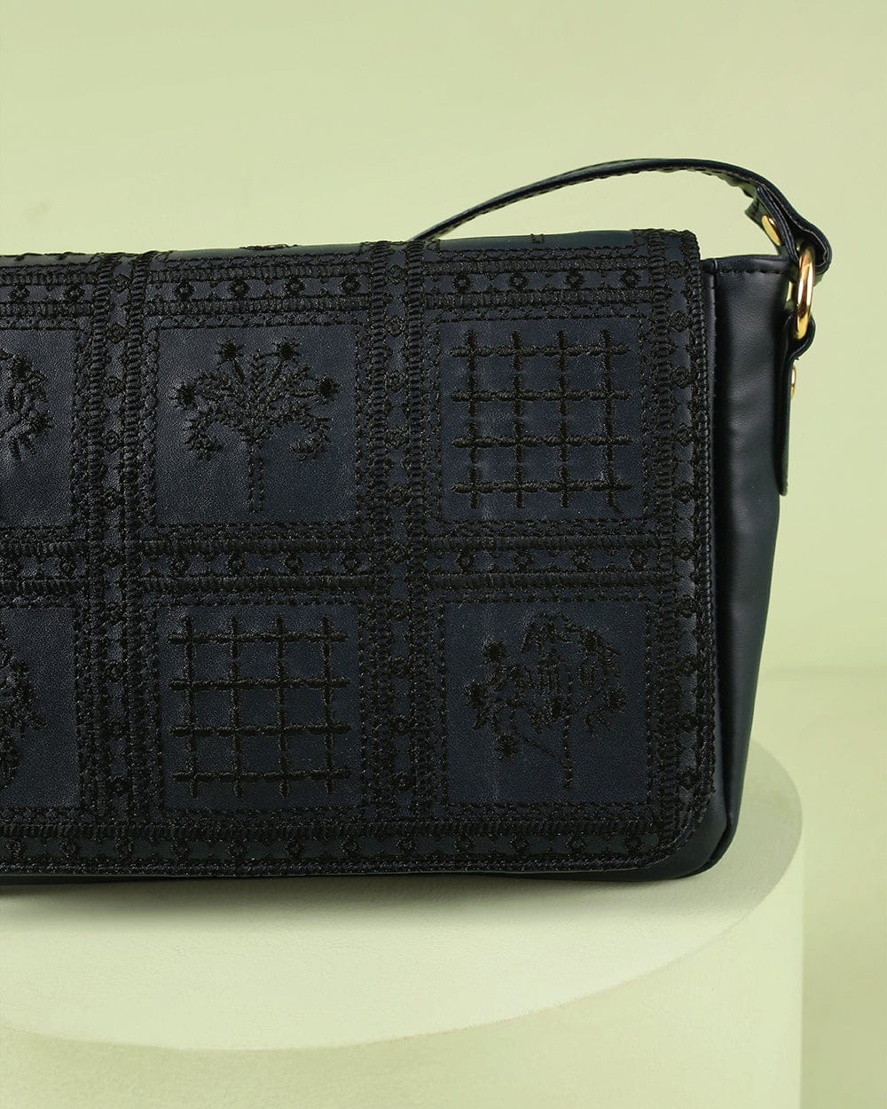 Vintage Embroidered Crossbody Bag ' Black - Chumbak