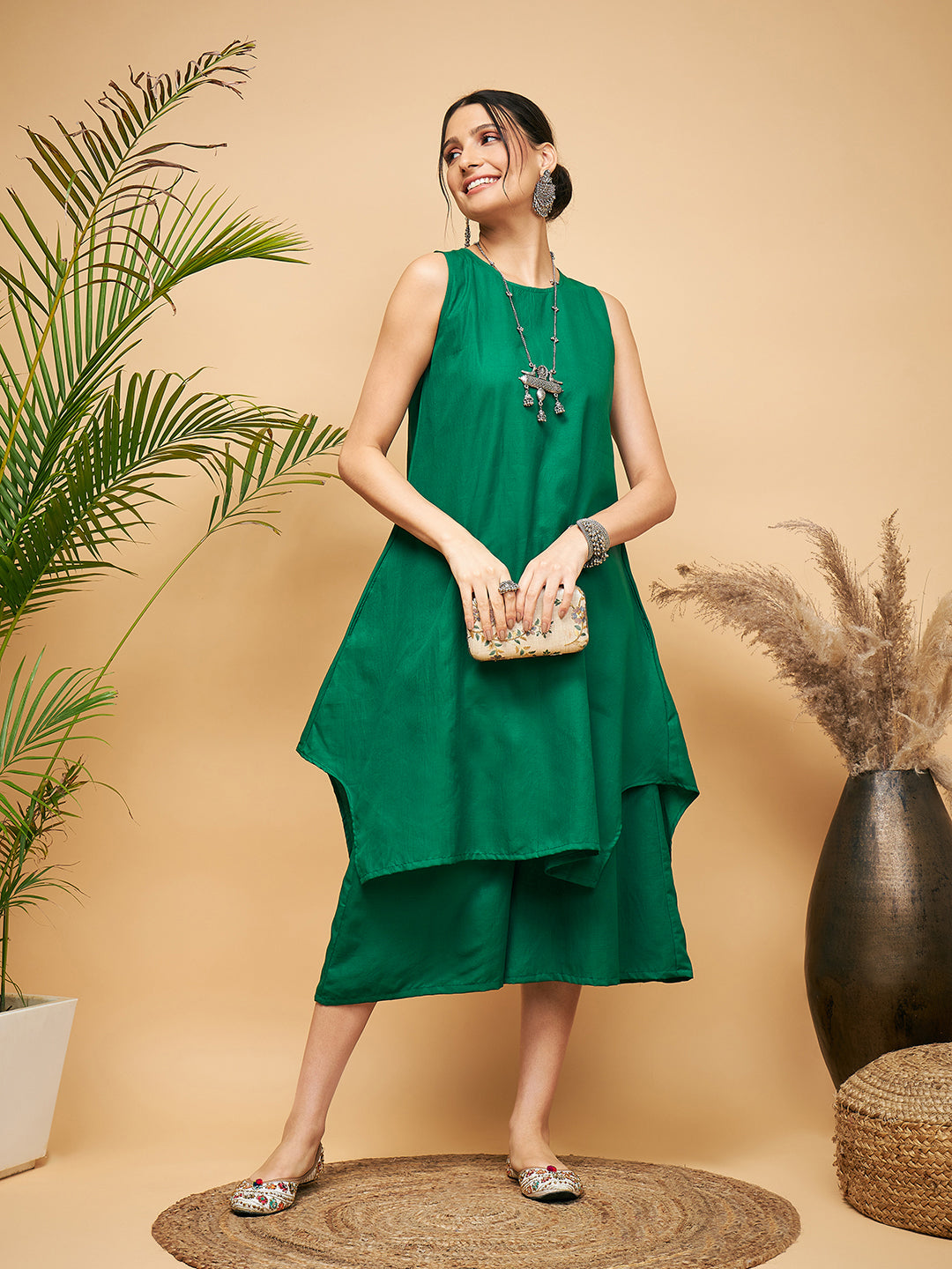 Women's Forest Green Short Kurta Palazzo Set - InWeave