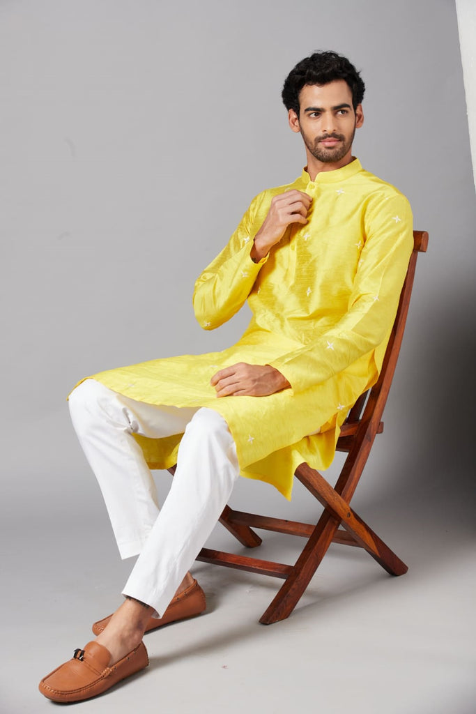 Men's Yellow Color Saanjh Yellow Embroidered Kurta With Mirror Details Cotton