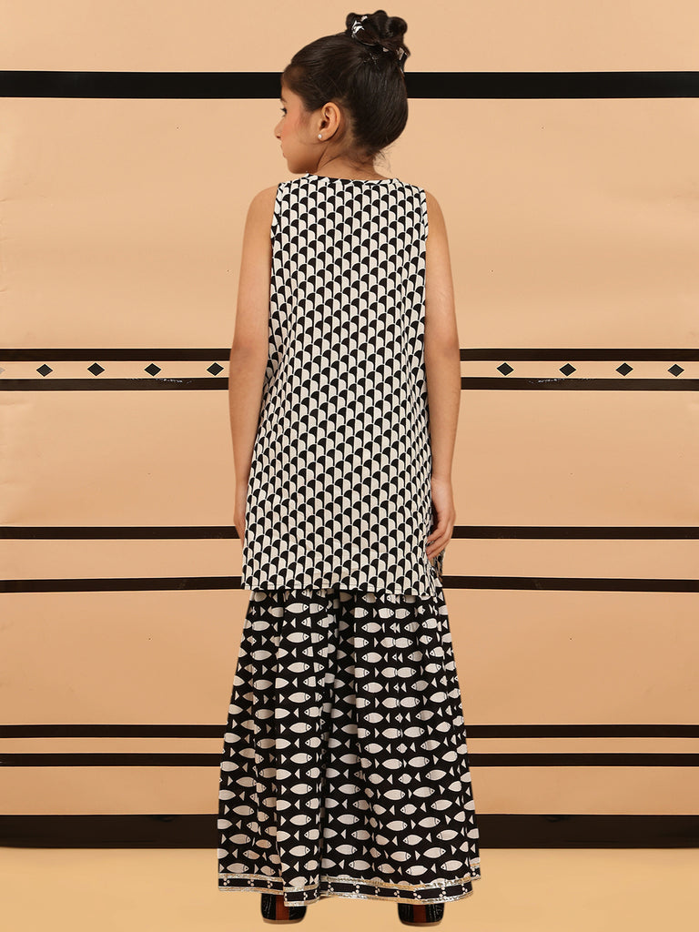 Color_Black