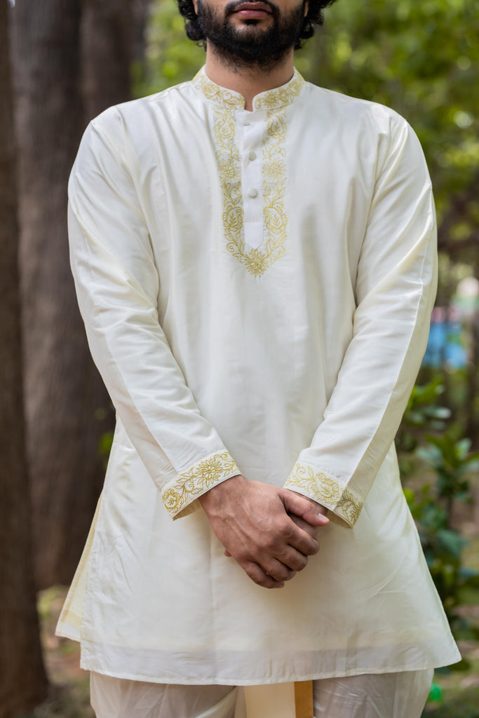 Men's Machine Embroidered Pattu Set