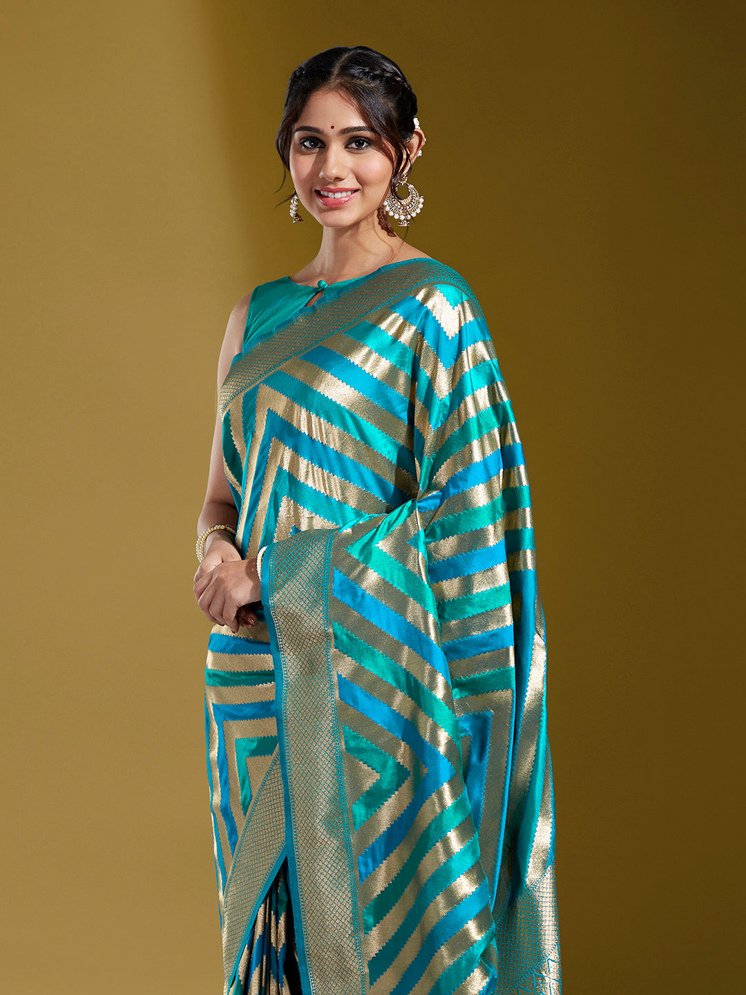 Women's Green & Gold Satin Paisley Zari With Beautiful Leriya Banarasi Saree - Royal Dwells