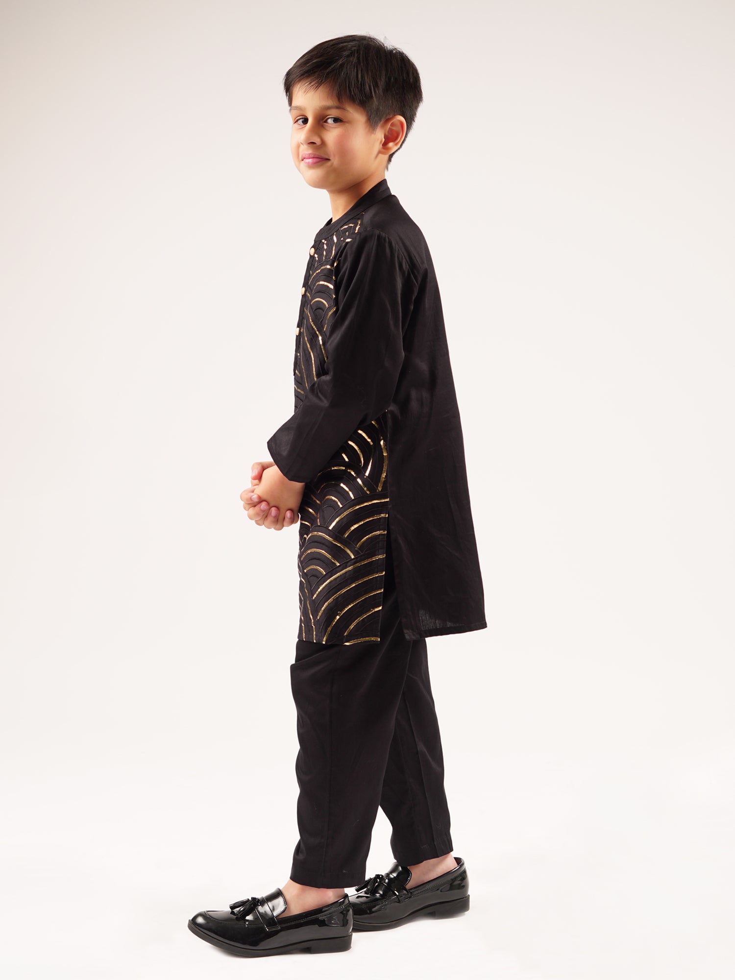 Color_Black