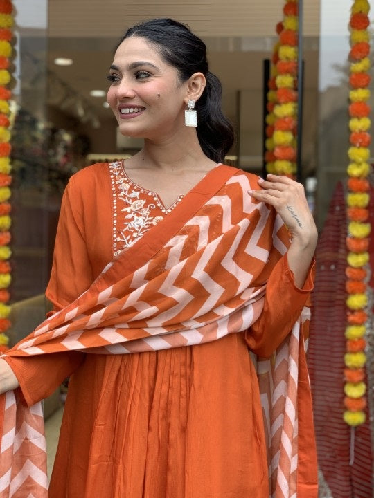 Color_Orange
