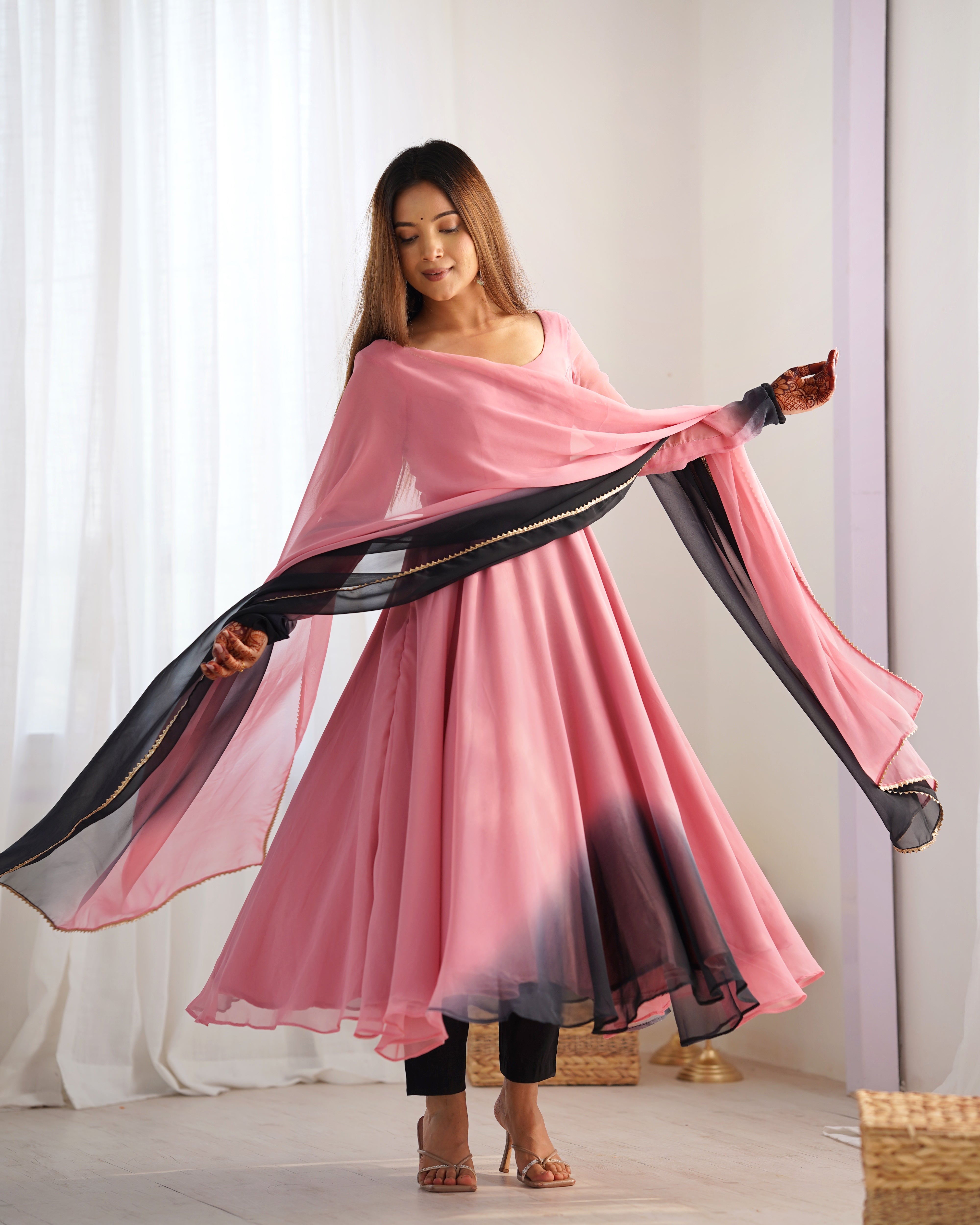 Women's Onion Pink Anarkali Fabric*:?? Heavy Pure Soft Faux Georgette Colourfull Padding Lace Solid Anarkali Set