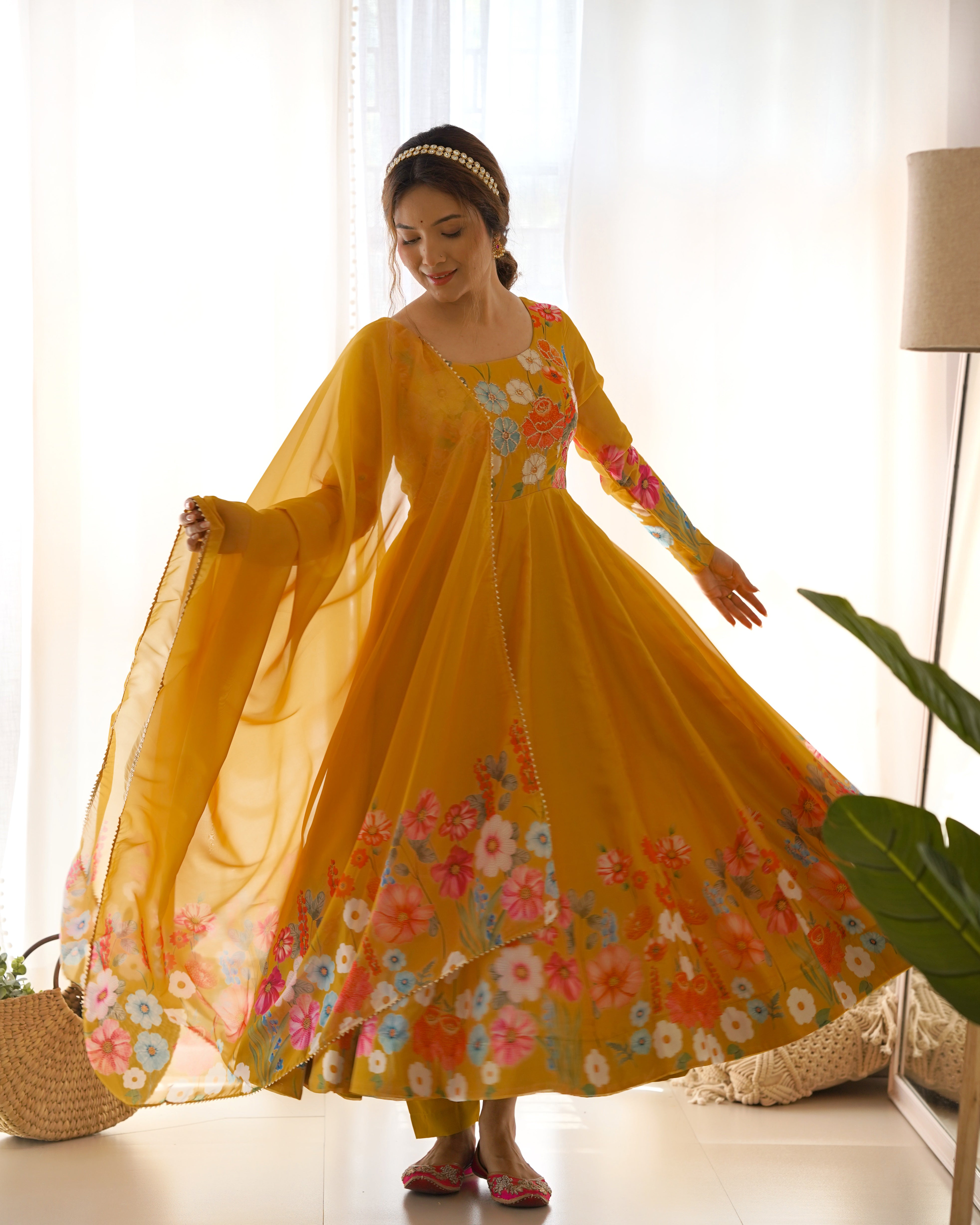 Color_YELLOW