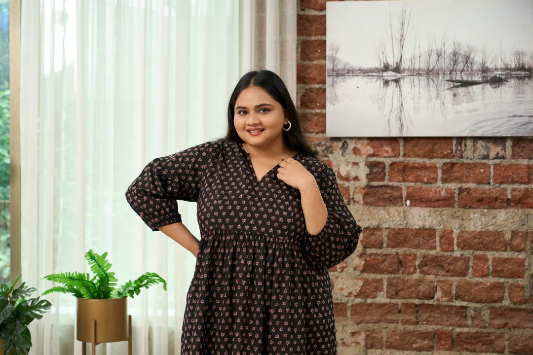 Women's Black Printed Cotton Tiered Dress - Nangalia Ruchira