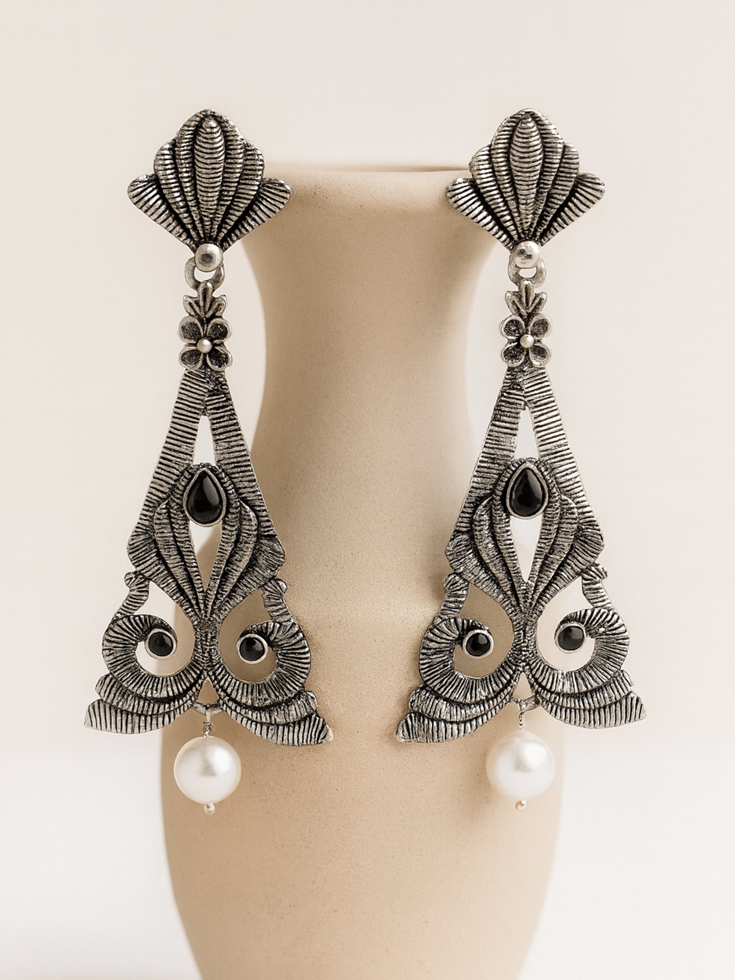 Color_Black