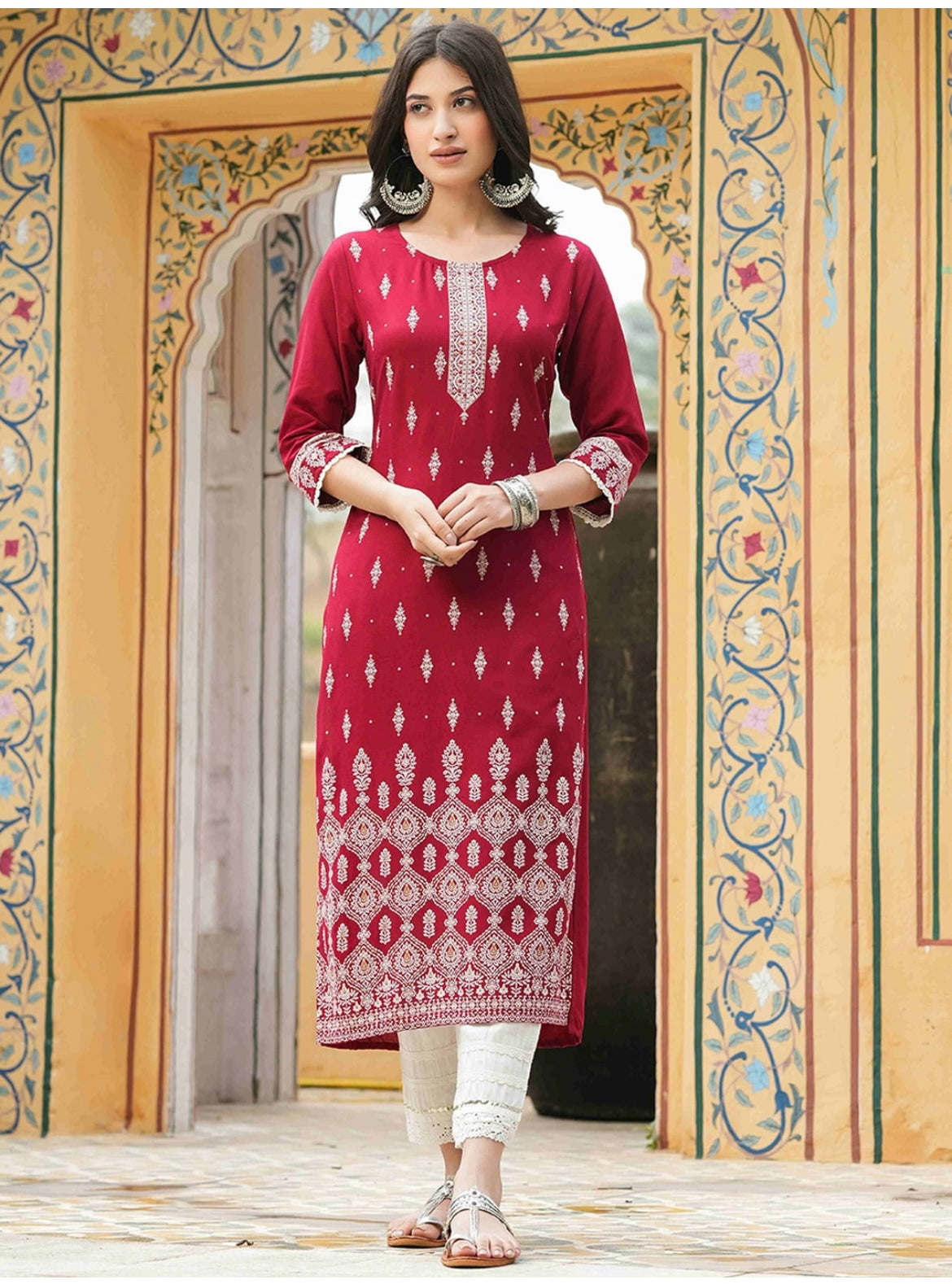 Women's Red Embellished Daily Wear Cotton Blend Kurta