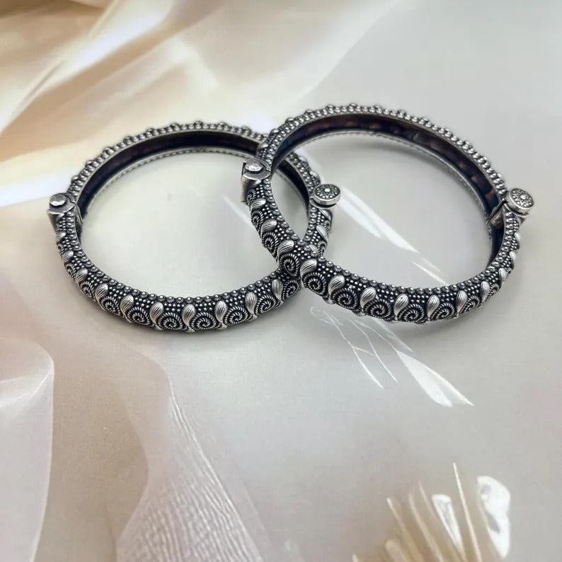 Color_Silver