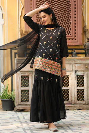 Color_Black