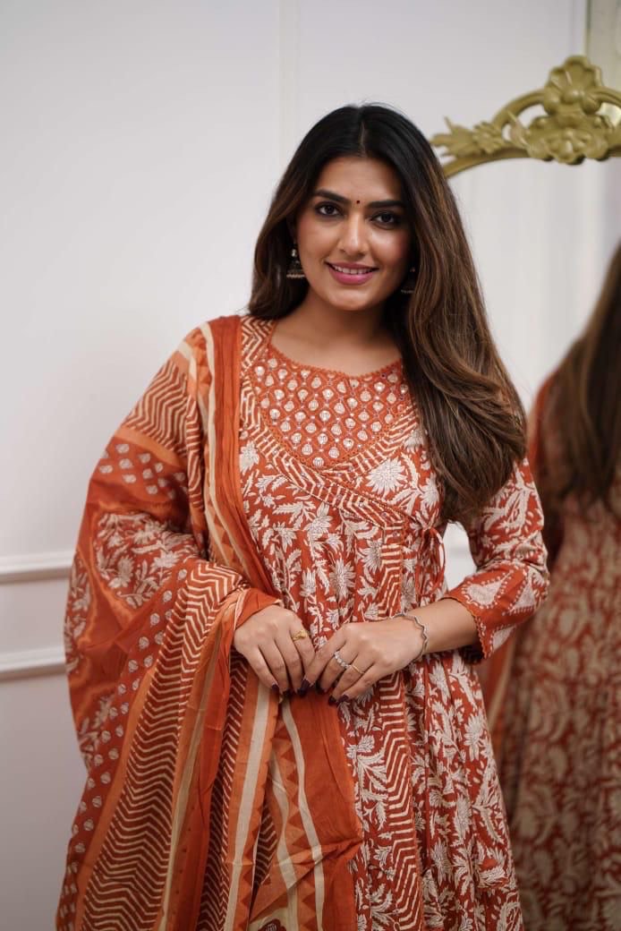 Color_Orange