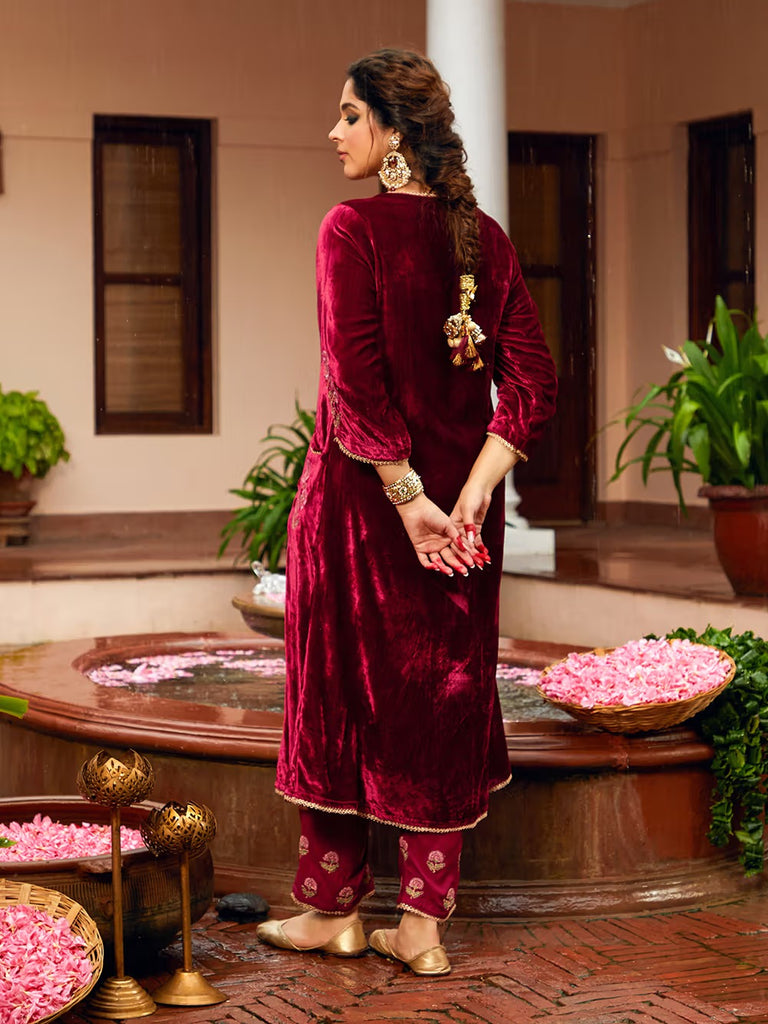 Color_Maroon