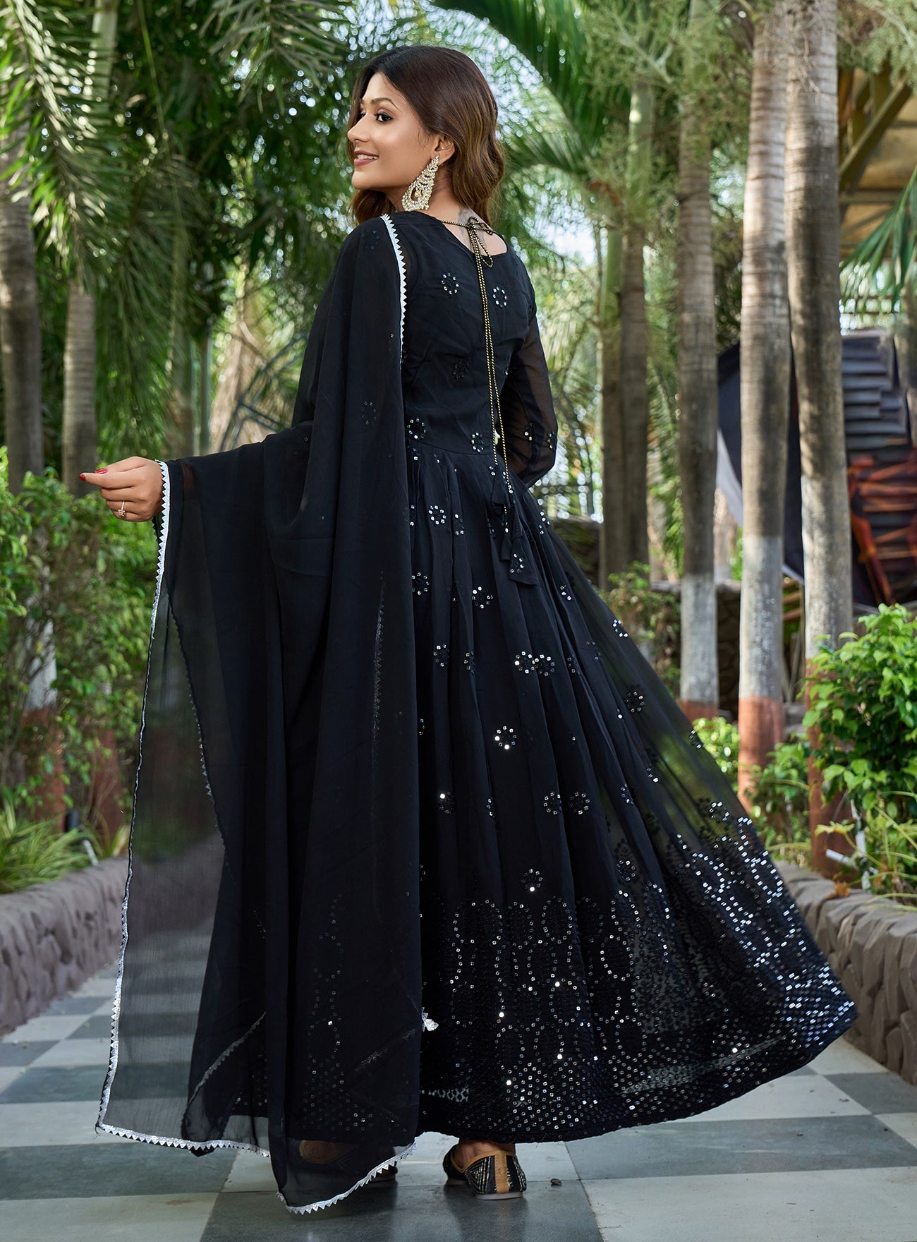 Color_Black