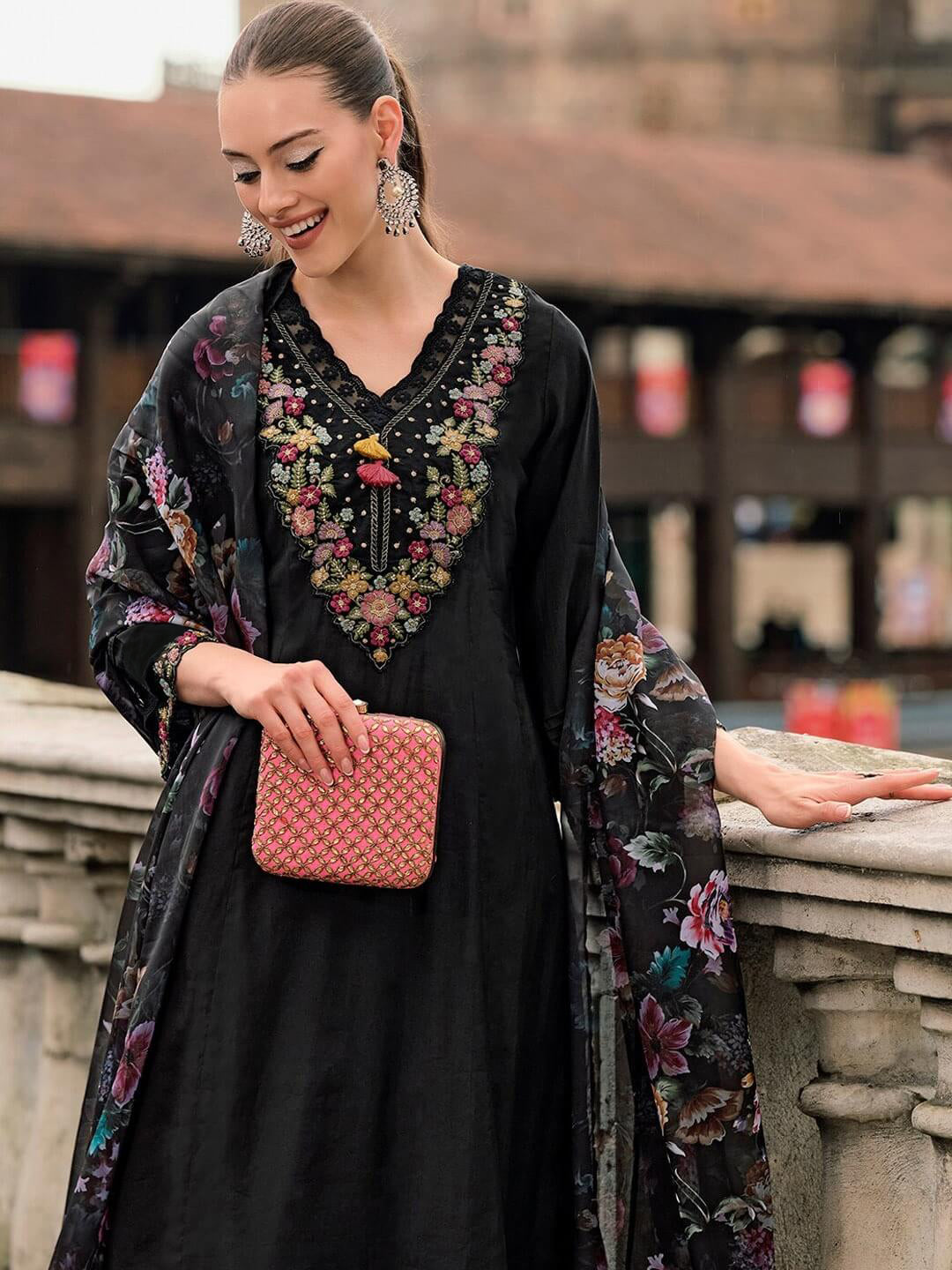 Color_Black