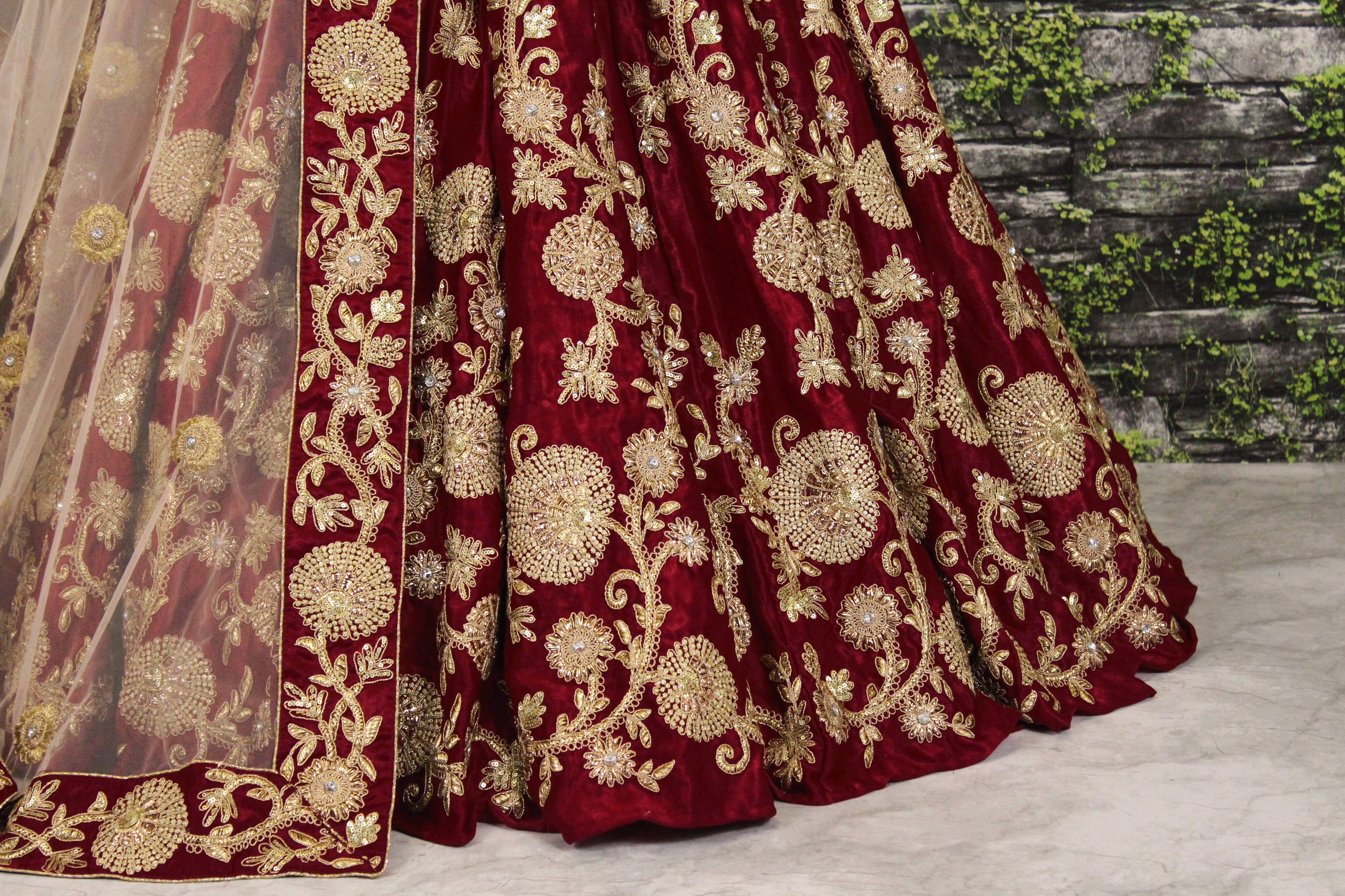 Color_Maroon
