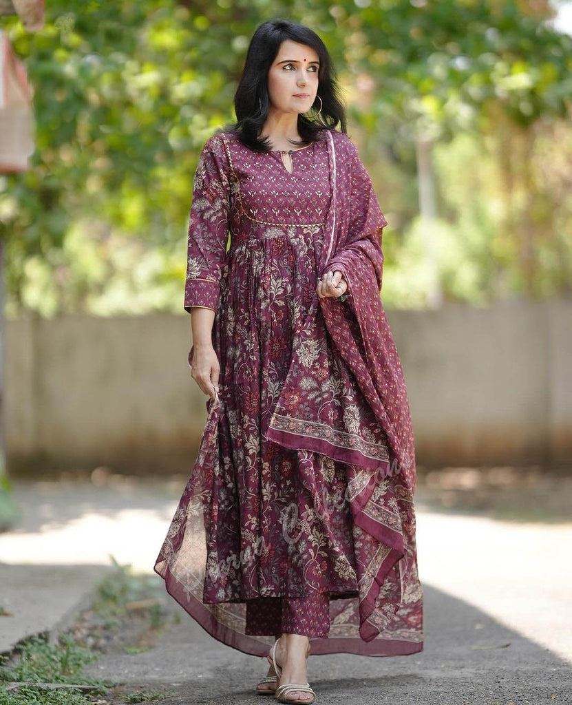 Color_Maroon