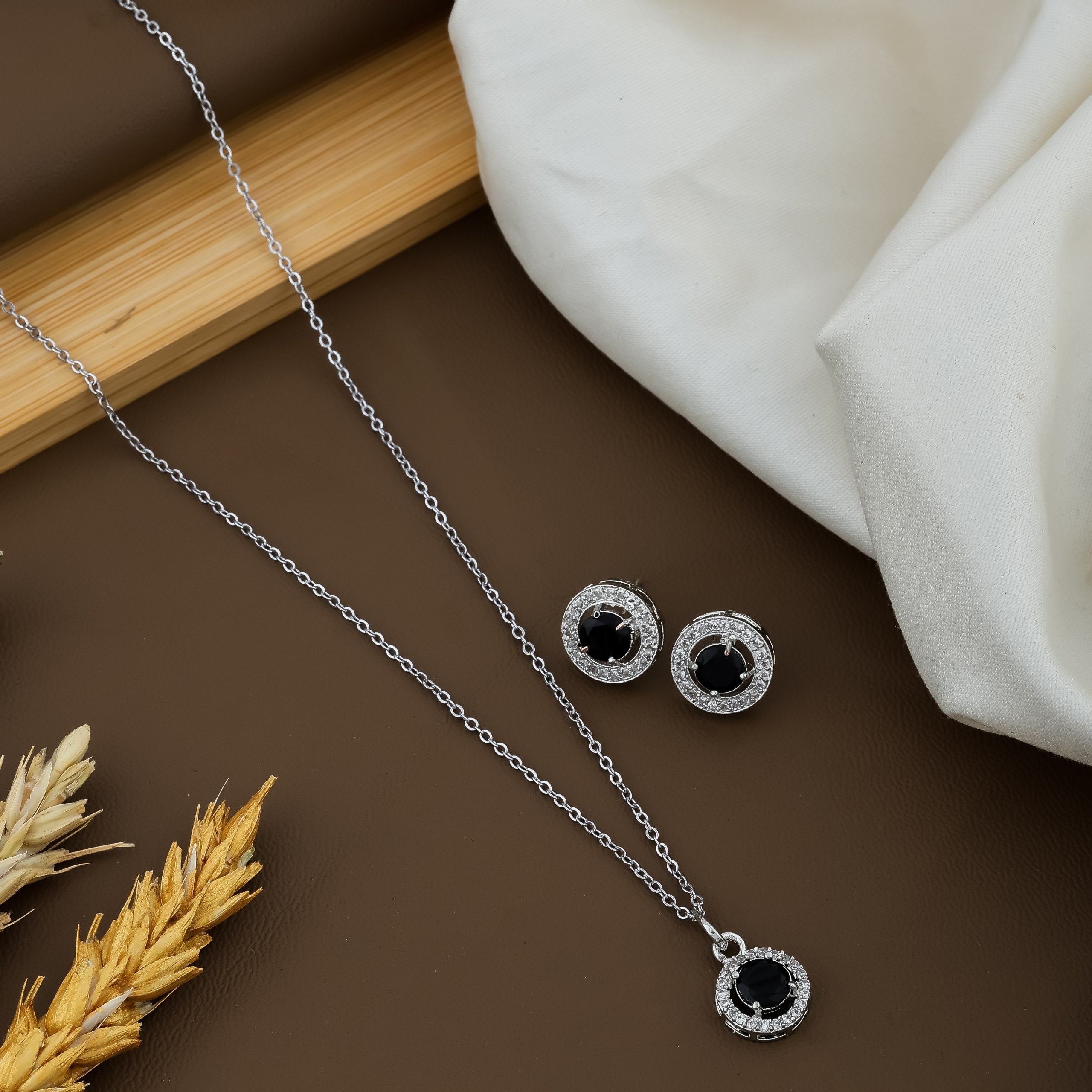 Color_Silver