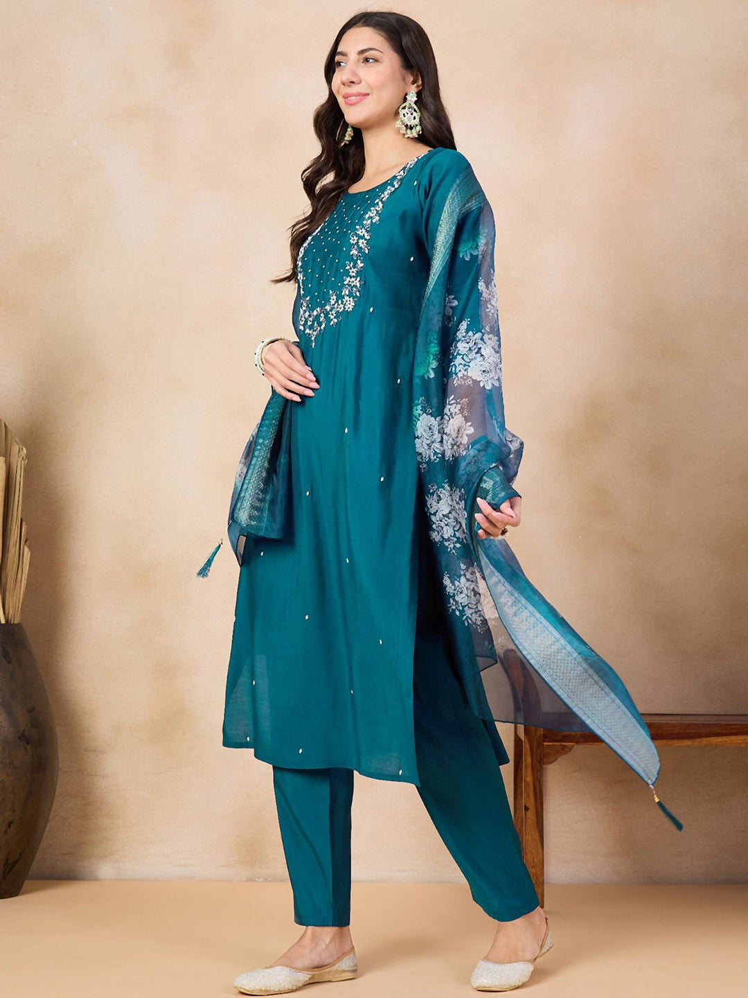 Women's Round Neck Embroidered Work Viscose Rayon Fabric Kurta & Pant With Dupatta Set - Taantav