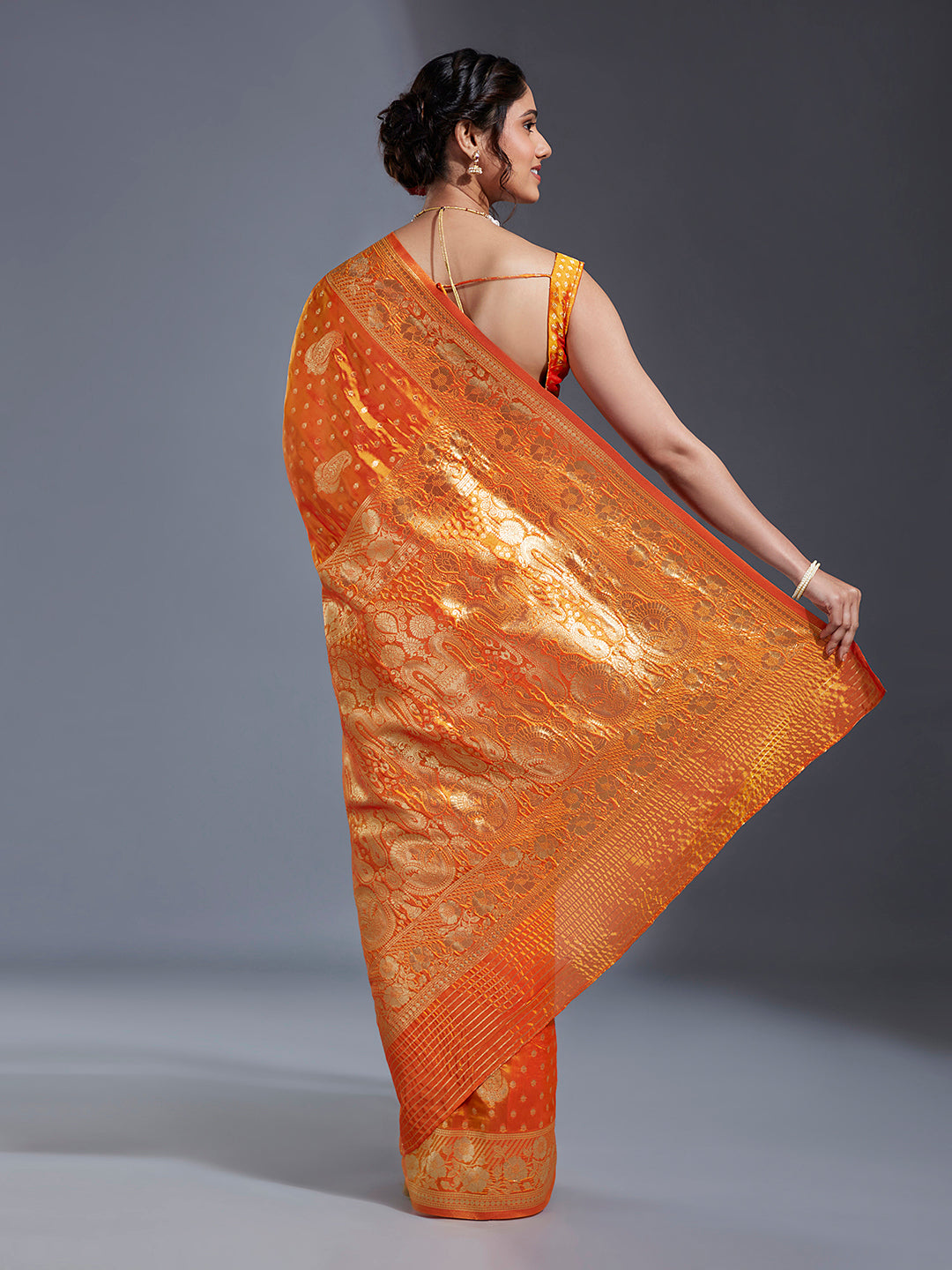 Women's Mustard & Gold Cotton Silk Paisley Zari With Beautiful Ethnic Motifs Banarasi Saree - Royal Dwells