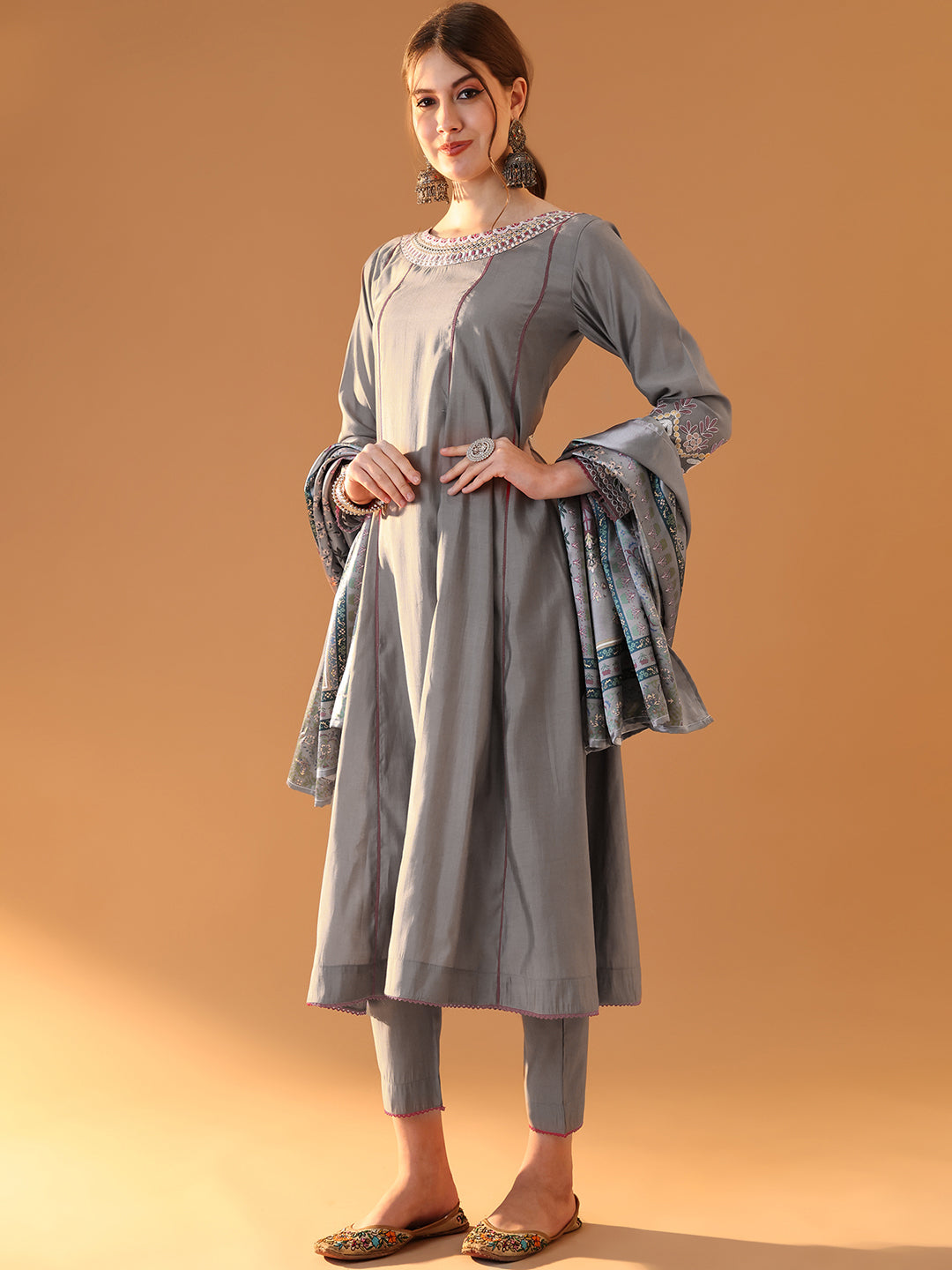 Color_Grey
