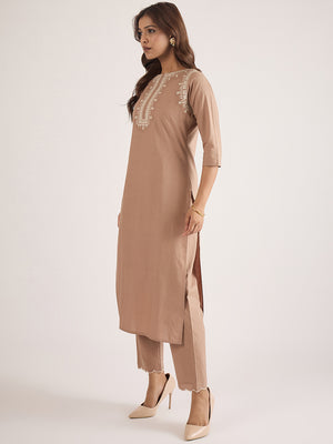 Color_Brown