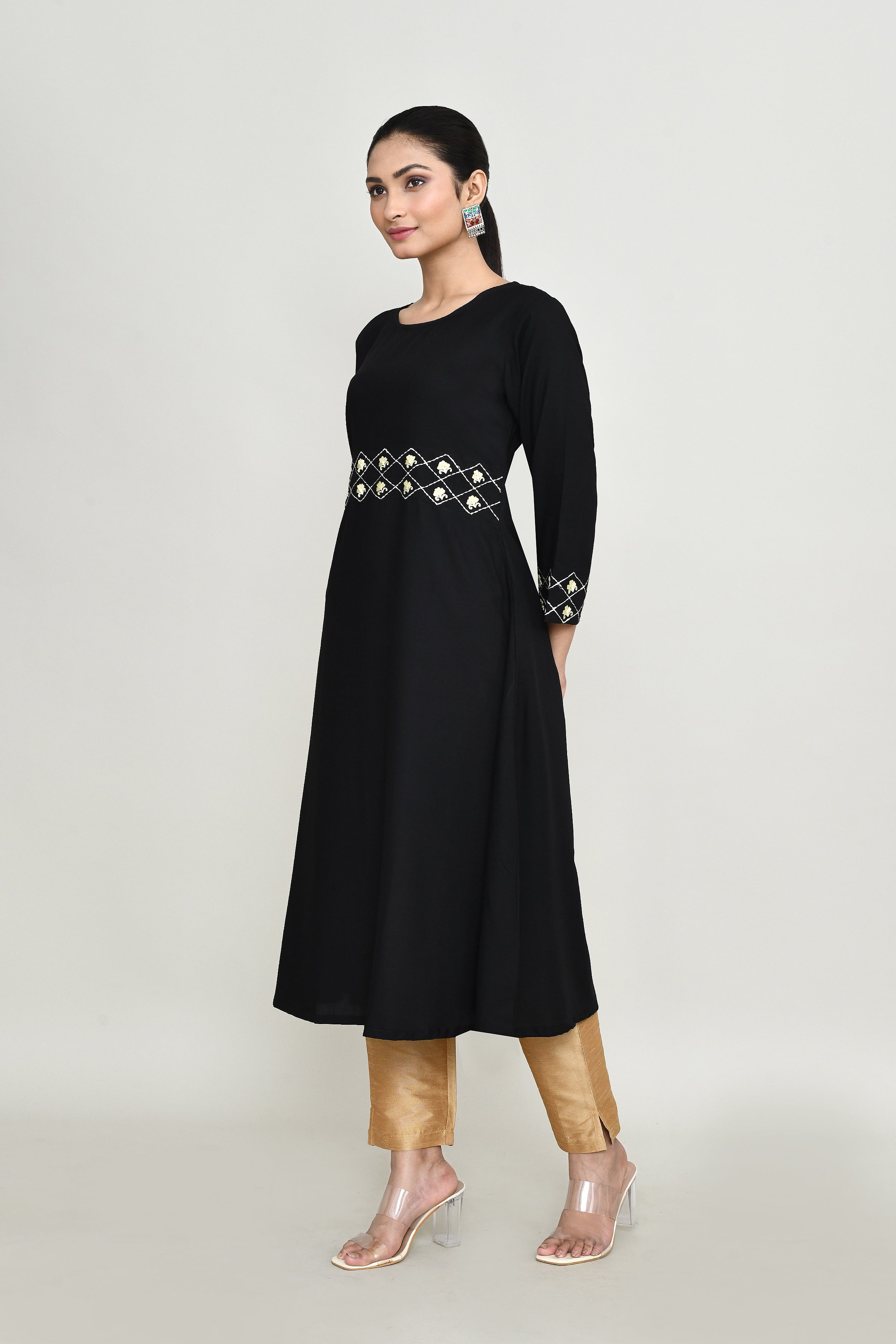 Color_Black
