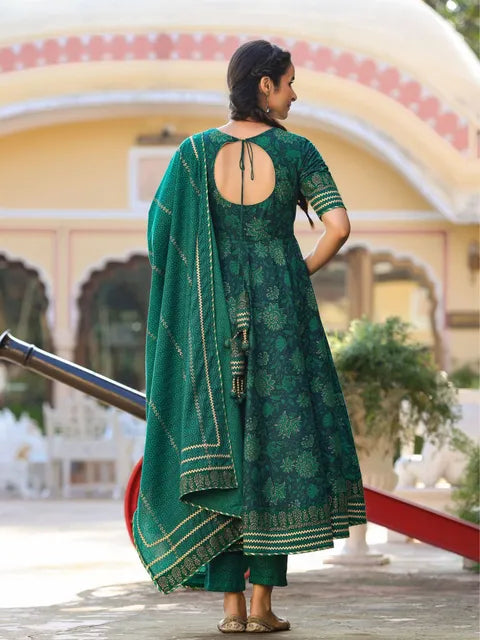 Women's Vrinda Green Kurta with Dupatta - USA Ready-To-Ship