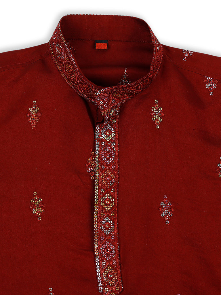 Color_Maroon