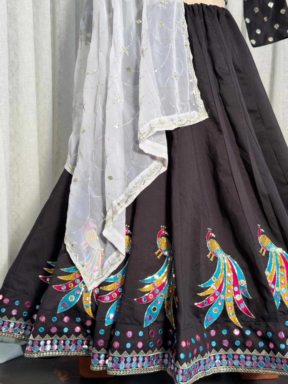 Color_Black