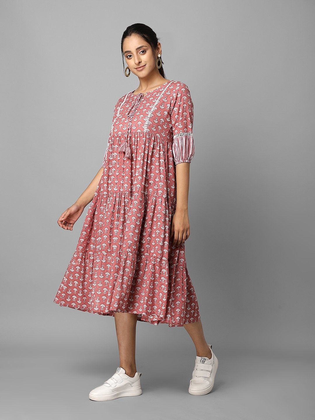 Women's Pink Floral Printed Triered A-Line Dress