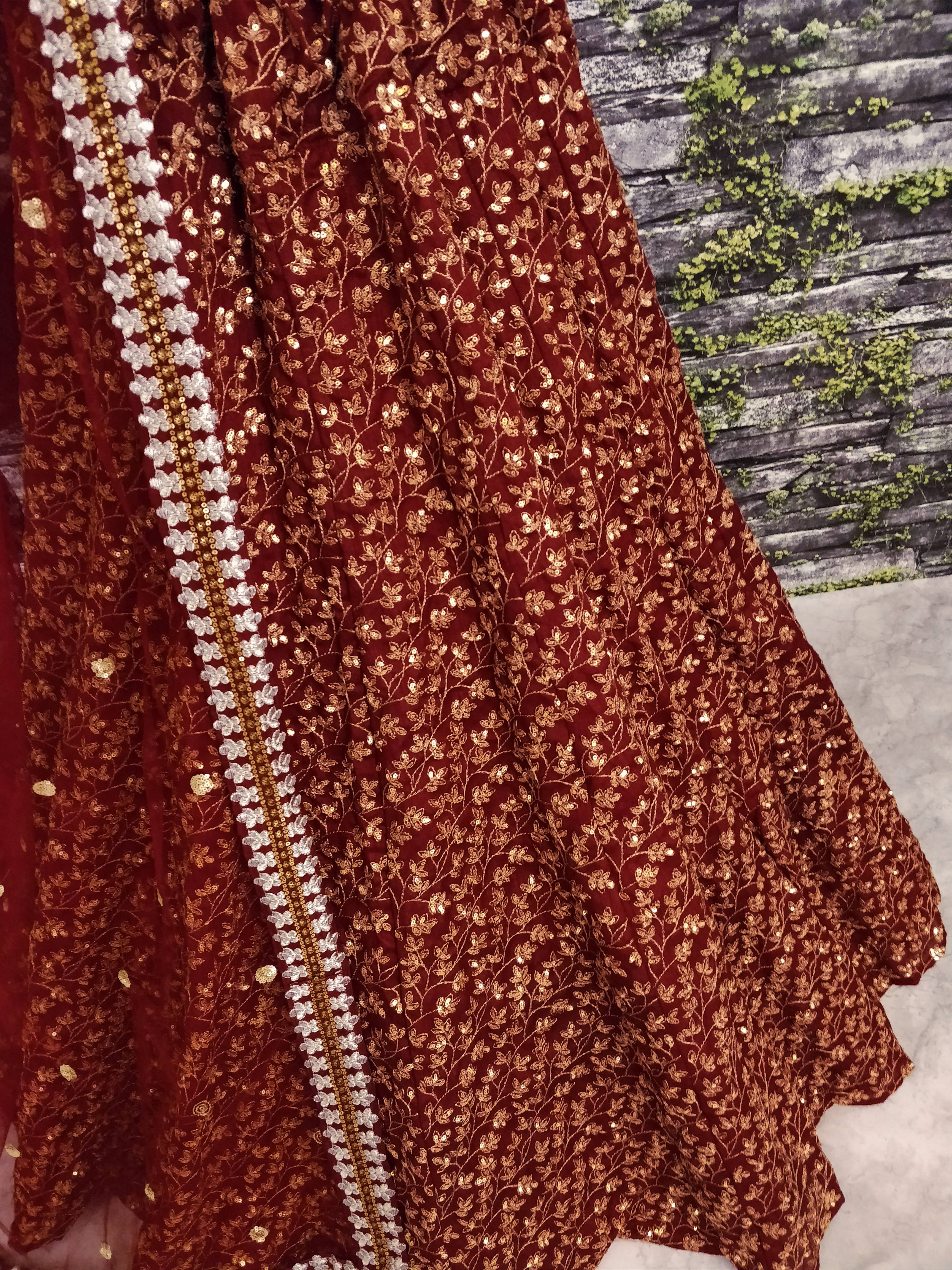 Color_Maroon