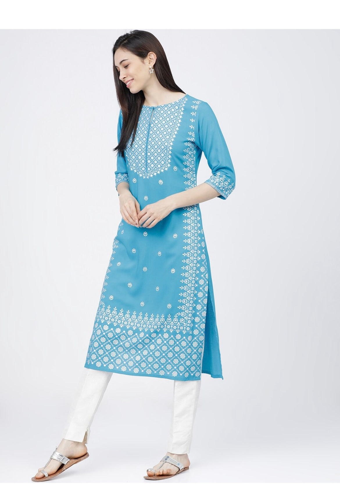 Women's Sky Blue Embellished Daily Wear Cotton Blend Kurta - Cheera
