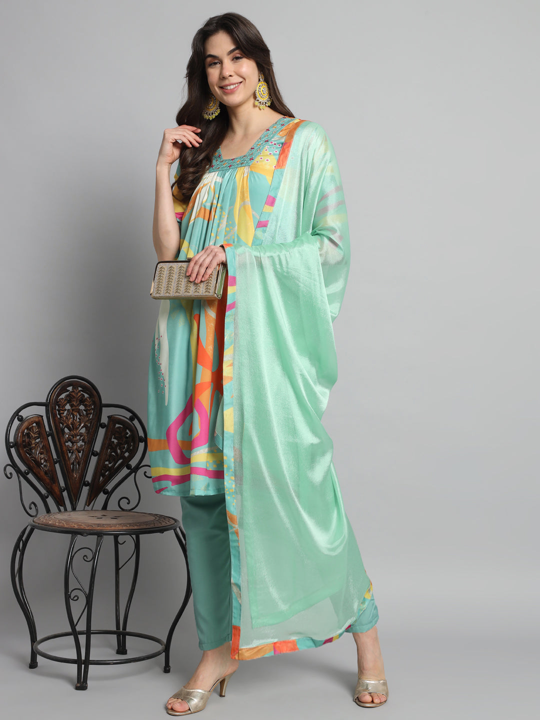 Women's V Neck Embroidered Work Viscose Fabric Kurta & Pant With Dupatta Set - Taantav