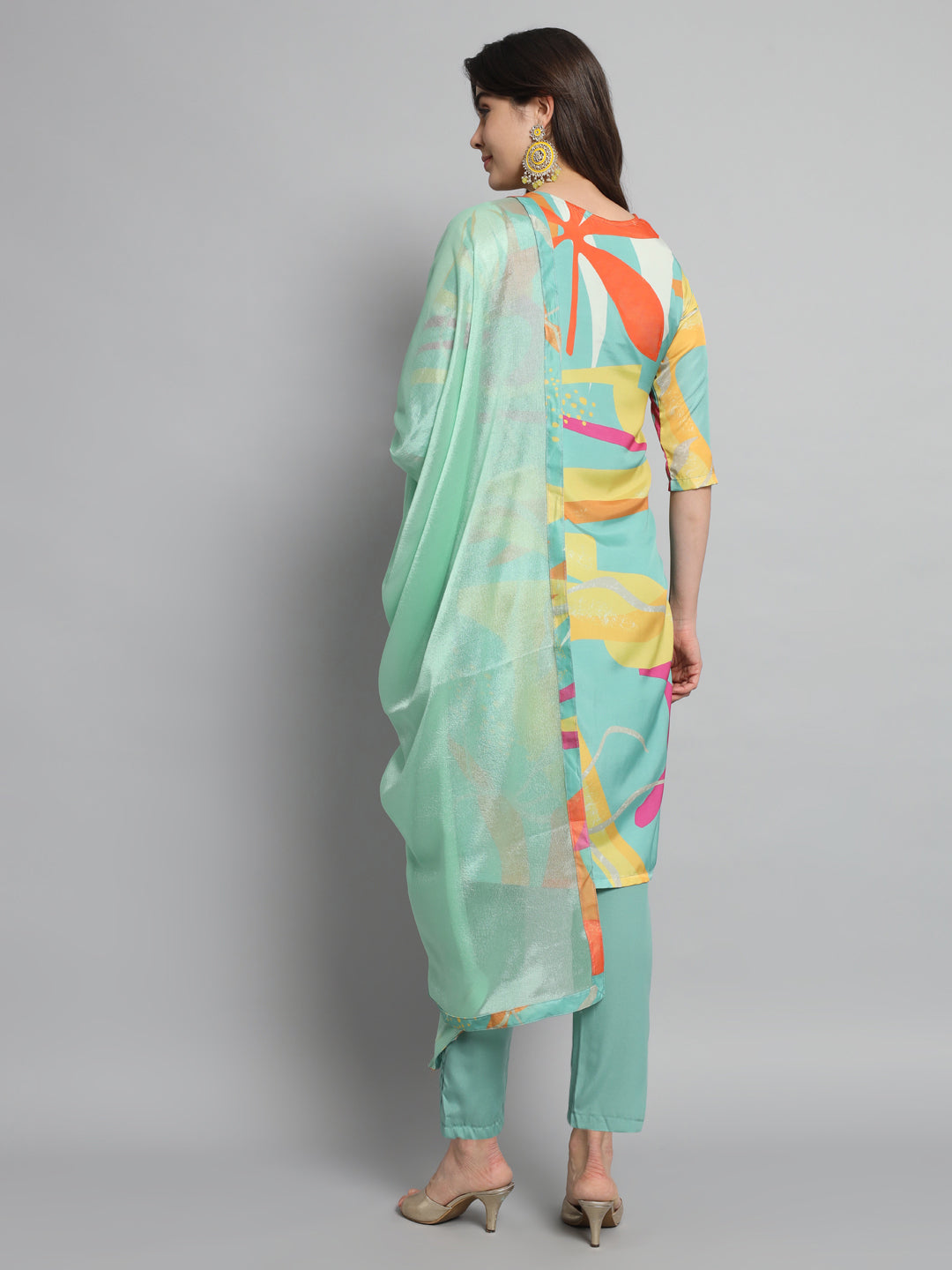 Women's V Neck Embroidered Work Viscose Fabric Kurta & Pant With Dupatta Set - Taantav