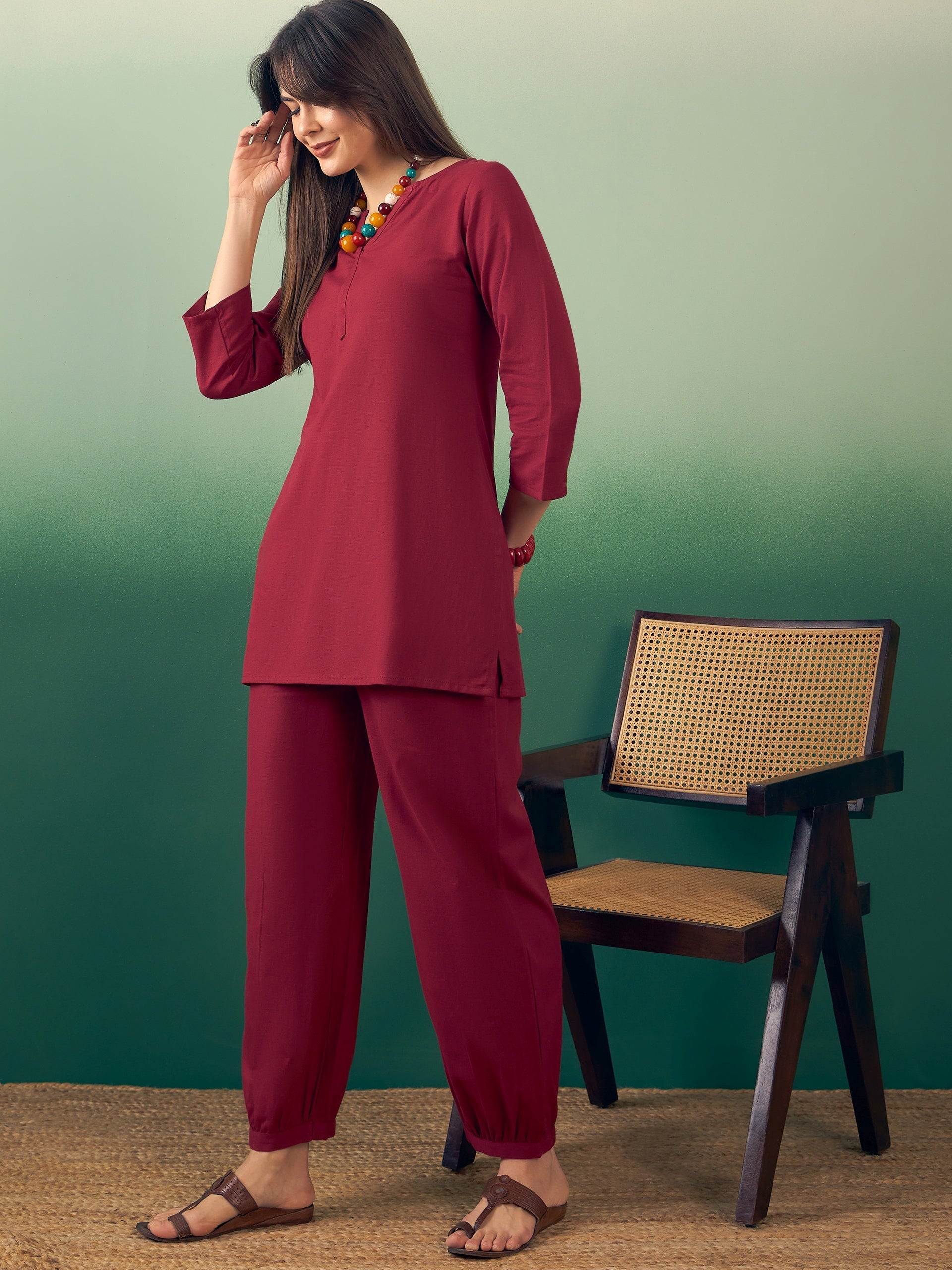 Women's Burgundy Solid V Neck Short Kurta Pant Set - InWeave