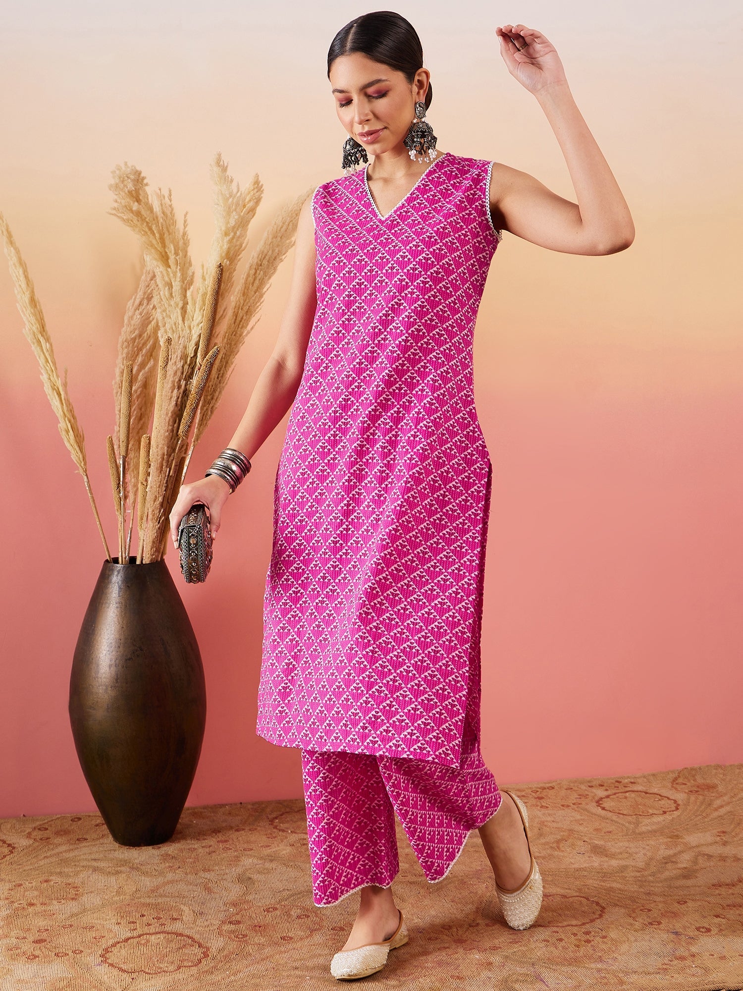 Women's Pink Pyramid Kantha V Neck Lace Work Kurta Palazzo Set - InWeave